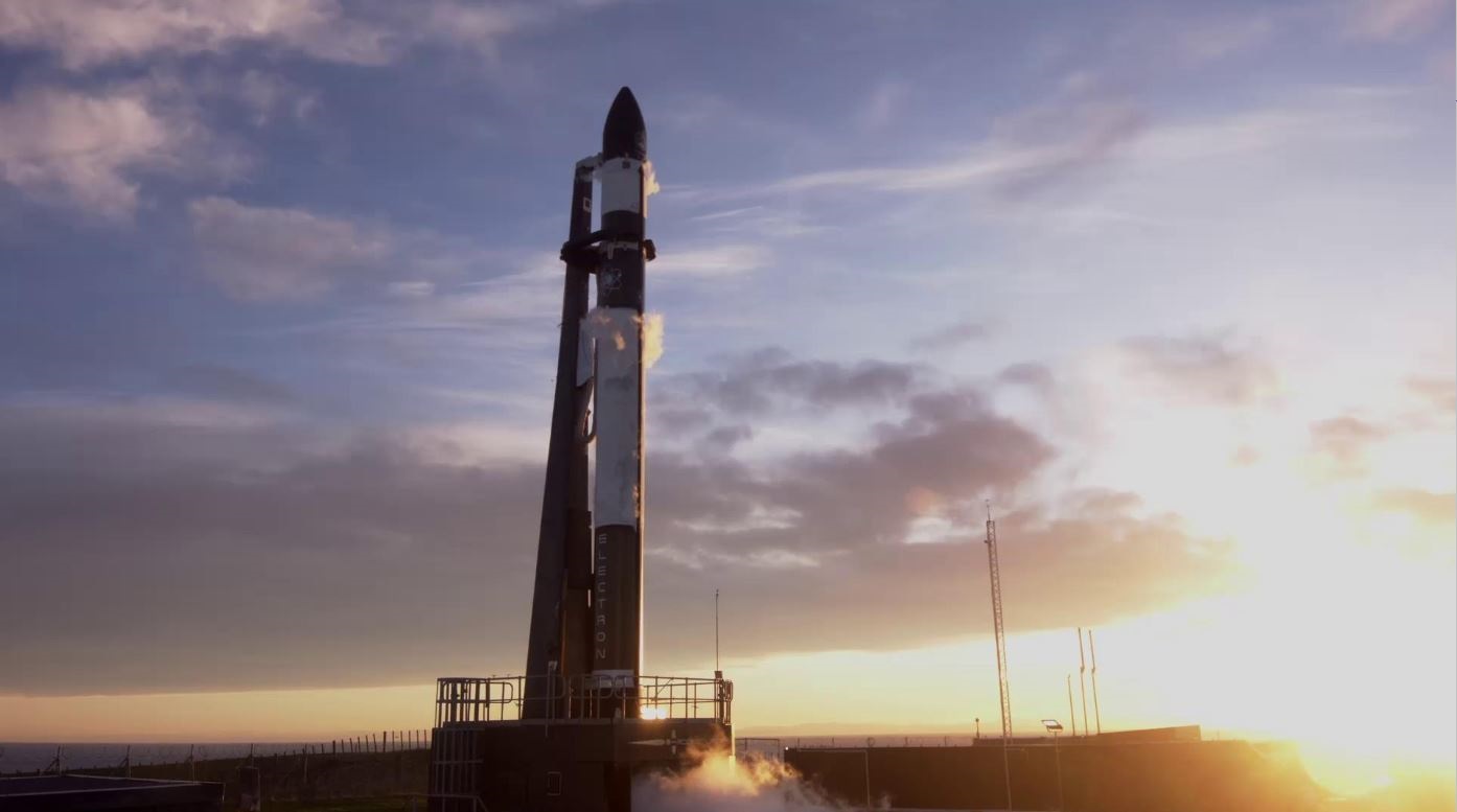 Electron on the pad for Don't Stop Me Now